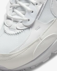 کفش ورزشی زنانه نایک Nike Air Max 90 Futura- سفید