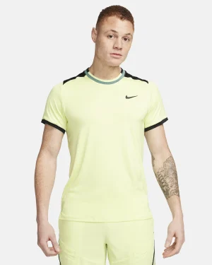 تی شرت تنیس مردانه نایک NikeCourt Advantage Dri-FIT- زرد تی شرت تنیس مردانه نایک NikeCourt Advantage Dri-FIT- زرد