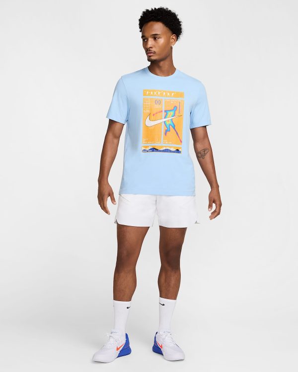 تی شرت تنیس مردانه نایک NikeCourt Dri-FIT Graphic Print- آبی - Image 2