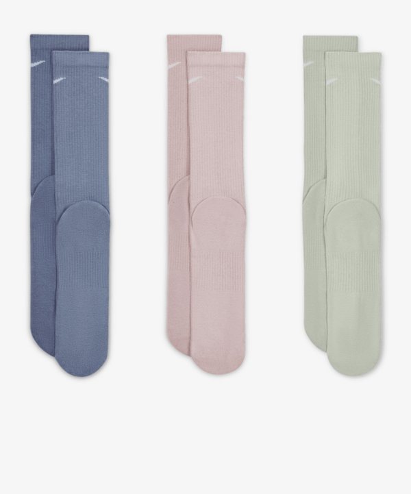 جوراب تنیس نایک Nike Everyday Plus Cushioned Crew 3-pack - پک سه تایی - چندرنگ - Image 3
