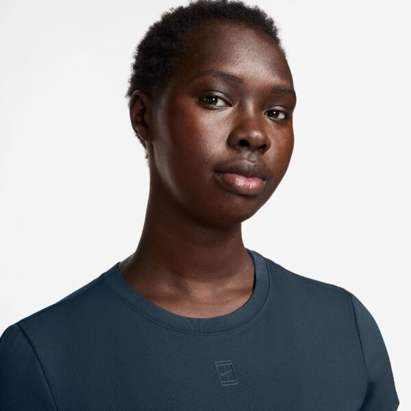 تی شرت تنیس زنانه نایک NikeCourt Advantage Dri-FIT - سرمه ای - Image 4