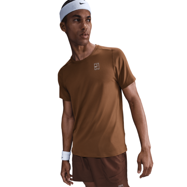 تی شرت تنیس مردانه نایک NikeCourt Advantage Dri-FIT- قهوه ای