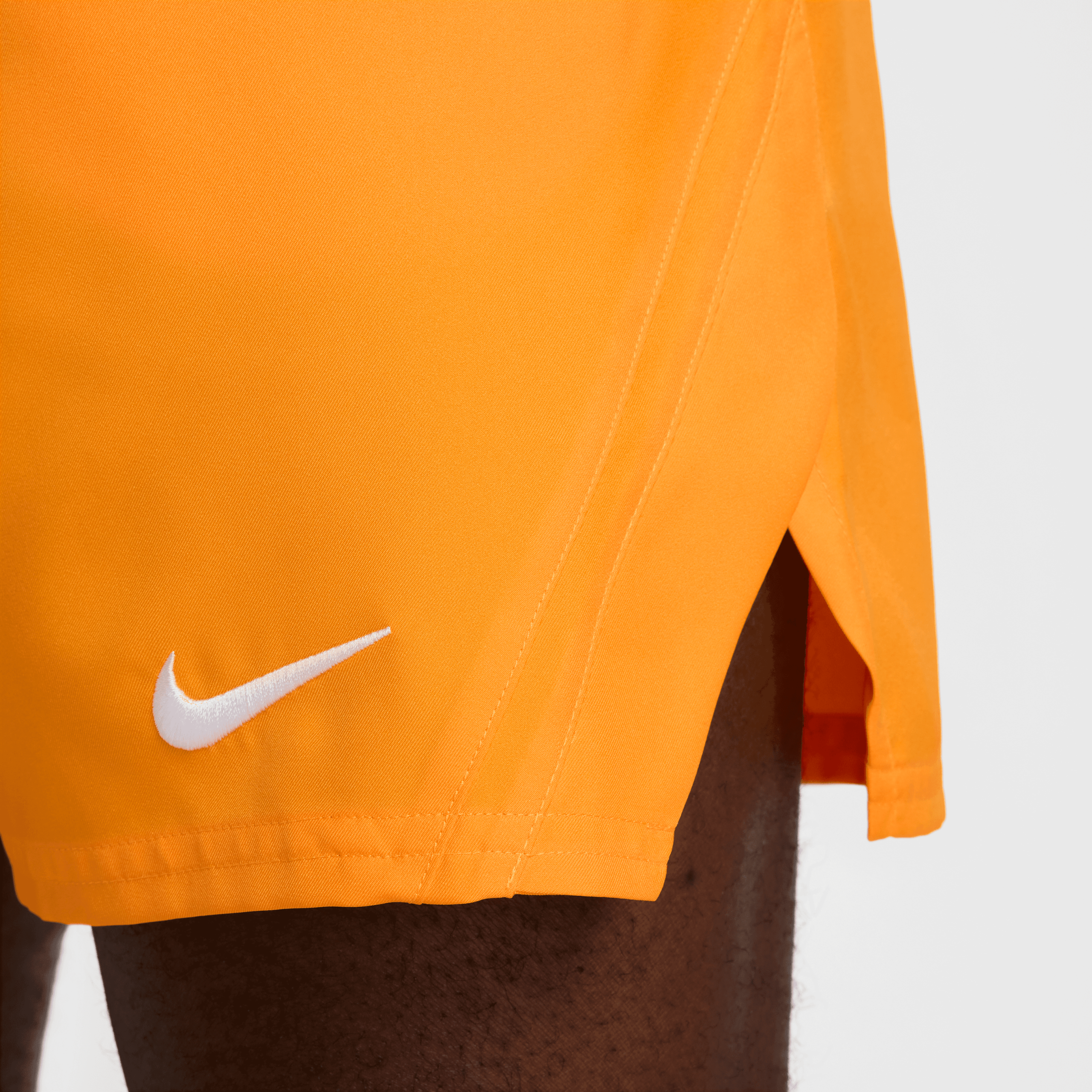 شلوارک تنیس مردانه نایک Nike Court Victory 18cm - نارنجی - تصویر 3