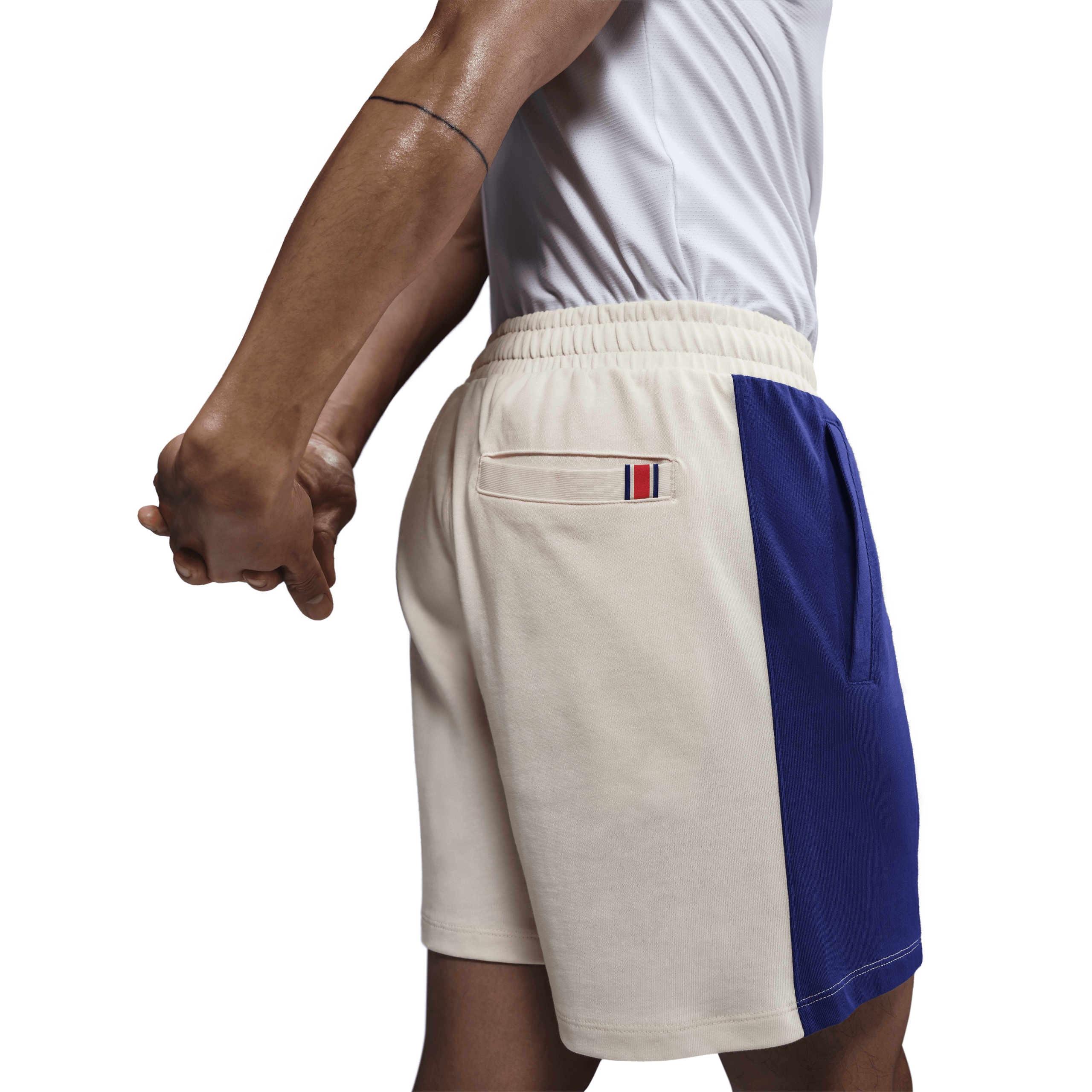 شلوارک تنیس مردانه نایک NikeCourt Heritage 15 cm - کرم - تصویر 4