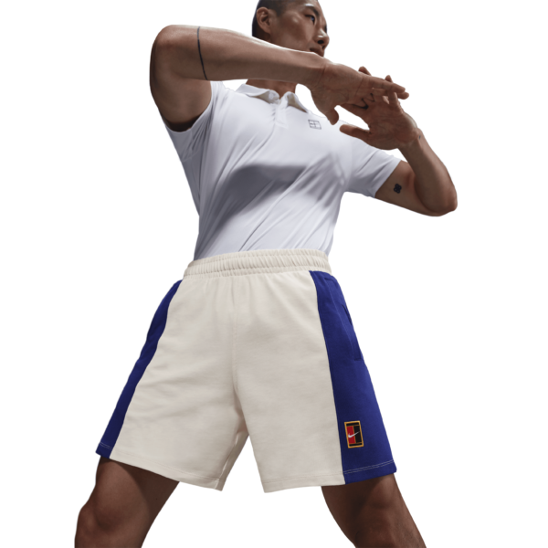 شلوارک تنیس مردانه نایک NikeCourt Heritage 15 cm - کرم - Image 3