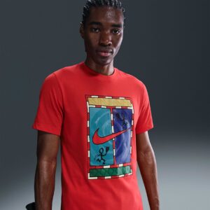 تی شرت تنیس مردانه نایک NikeCourt Dri-FIT Graphic Print- قرمز