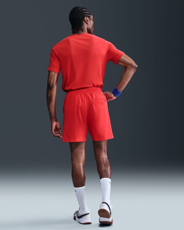 تی شرت تنیس مردانه نایک NikeCourt Dri-FIT Graphic Print- قرمز - Image 4