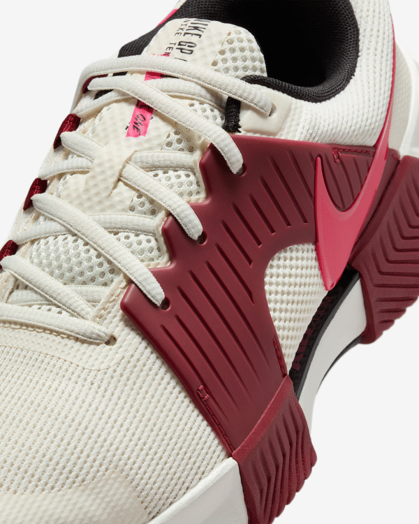 کفش تنیس زنانه نایک Nike Zoom GP Challenge 1 - سفید/قرمز - Image 8