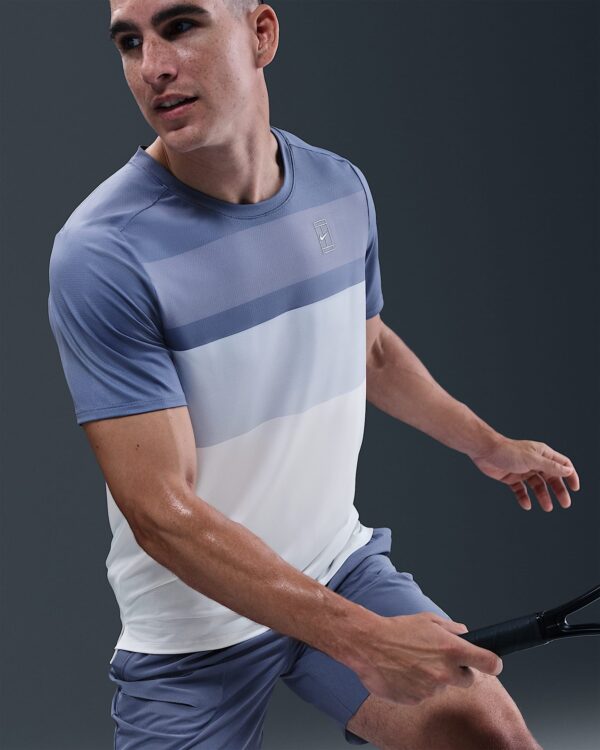 تی شرت تنیس مردانه نایک NikeCourt Advantage- سفید/خاکستری - Image 4