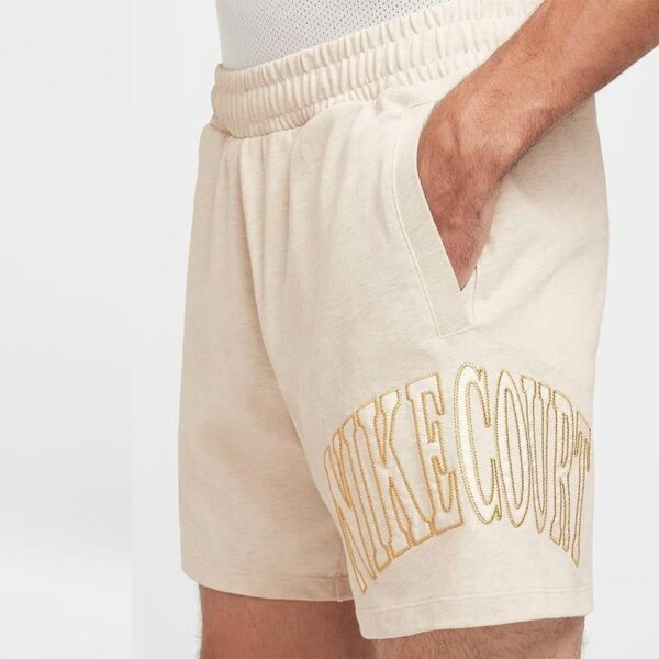 شلوارک تنیس مردانه نایک NikeCourt Heritage 15 cm  - کرم - Image 5