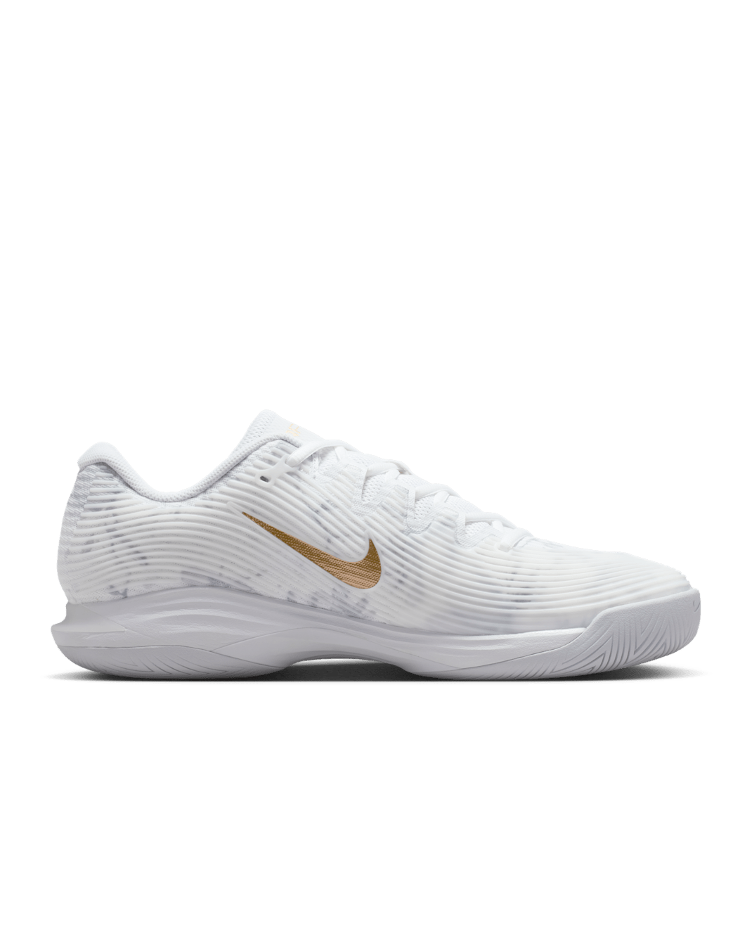 کفش تنیس مردانه نایک Nike Vapor 12 Tennis Shoes- سفید/طلایی کفش تنیس مردانه نایک Nike Vapor 12 Tennis Shoes- سفید/طلایی - Image 2