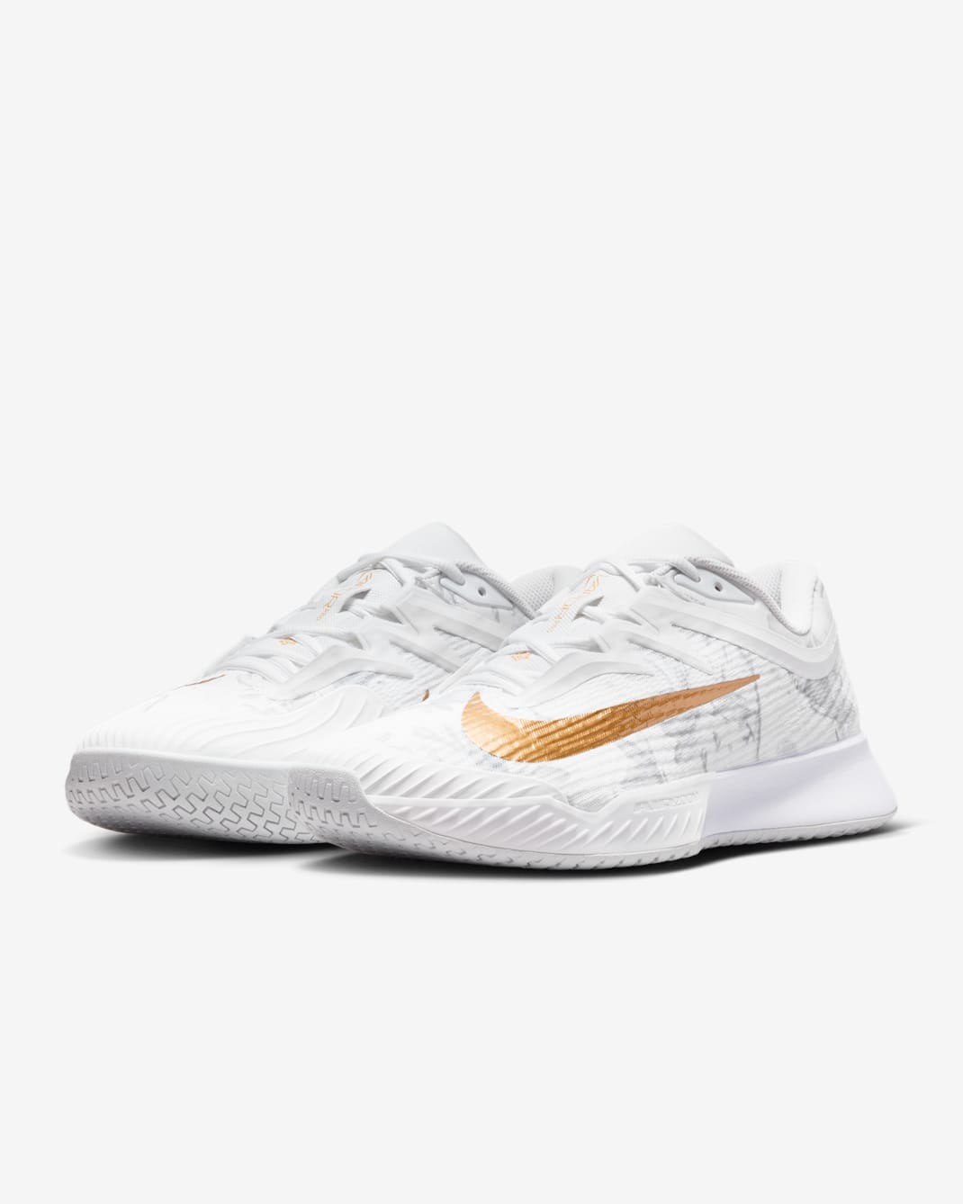 کفش تنیس مردانه نایک Nike Court Vapor Pro 3 PRM Tennis Shoes- سفید/طلایی کفش تنیس مردانه نایک Nike Court Vapor Pro 3 PRM Tennis Shoes- سفید/طلایی - Image 5