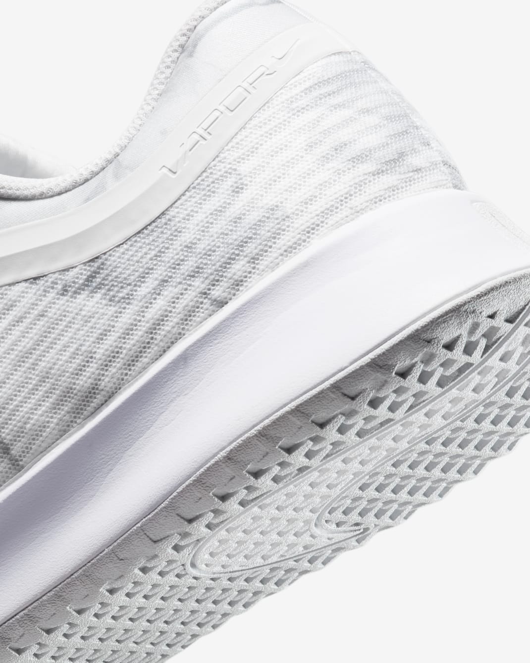 کفش تنیس مردانه نایک Nike Court Vapor Pro 3 PRM Tennis Shoes- سفید/طلایی کفش تنیس مردانه نایک Nike Court Vapor Pro 3 PRM Tennis Shoes- سفید/طلایی - Image 7