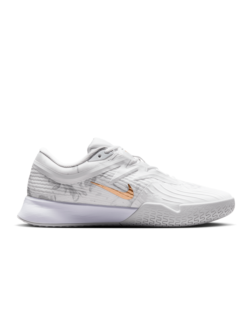 کفش تنیس مردانه نایک Nike Court Vapor Pro 3 PRM Tennis Shoes- سفید/طلایی کفش تنیس مردانه نایک Nike Court Vapor Pro 3 PRM Tennis Shoes- سفید/طلایی - Image 2