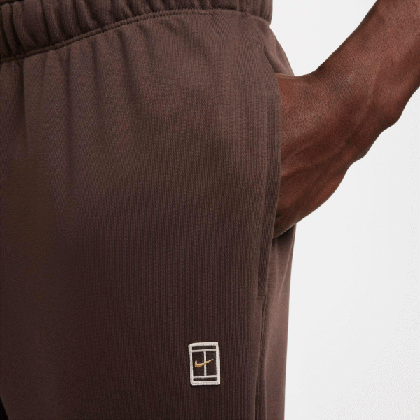 شلوار تنیس مردانه نایک Nike Court French Terry - قهوه ای - Image 5