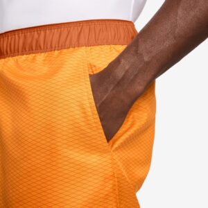 شلوارک تنیس مردانه نایک NikeCourt Dri-FIT Print Victory 7” (18 cm)  – نارنجی