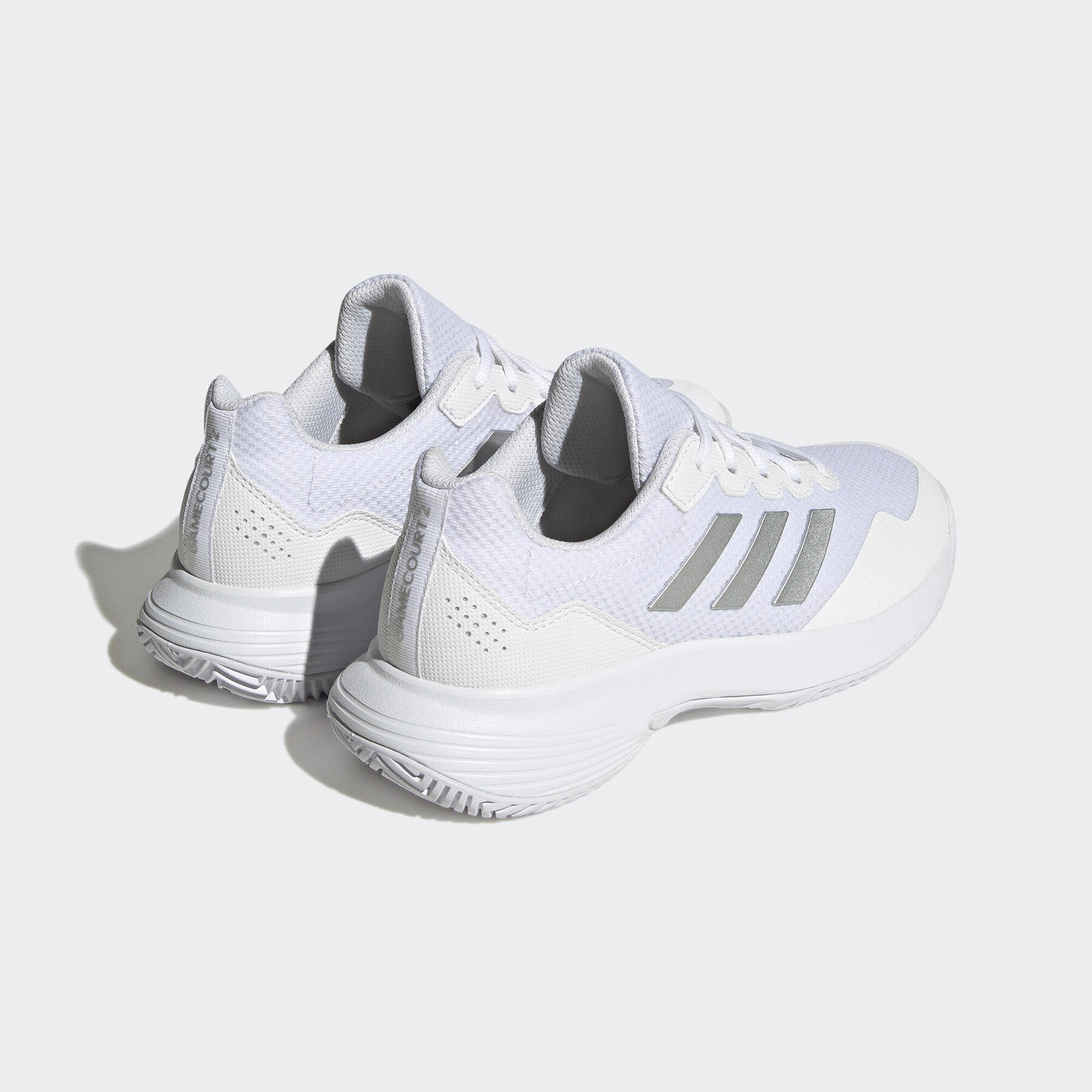 کفش تنیس زنانه آدیداس - ADIDAS Courtjam Gamecourt - سفید/نقره ای - Image 4