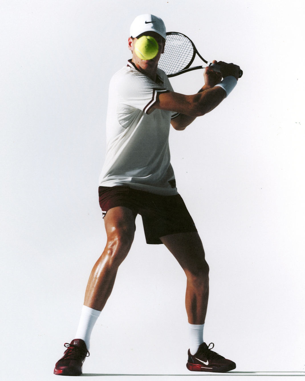 کفش تنیس مردانه نایک - Nike GP Challenge 1.5 PRM - قرمز - تصویر 11