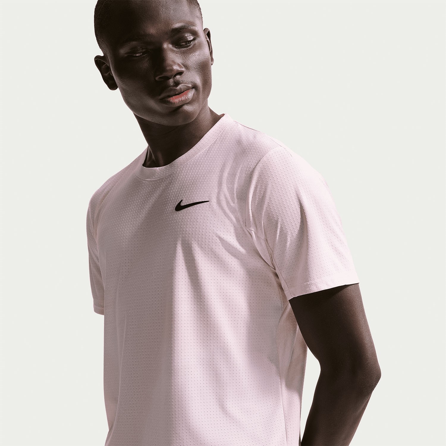 تیشرت تنیس مردانه نایک NikeCourt Slam RG Dri-FIT ADV – صورتی - تصویر 2