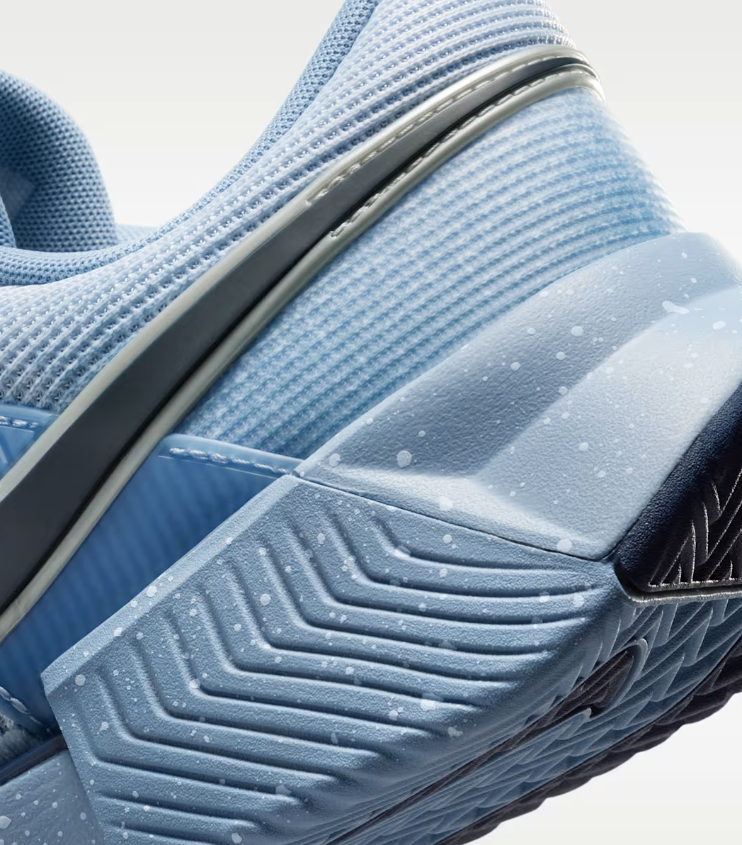 کفش تنیس مردانه نایک Nike GP Challenge 1.5 PRM – آبی دودی/نقرهای - تصویر 13