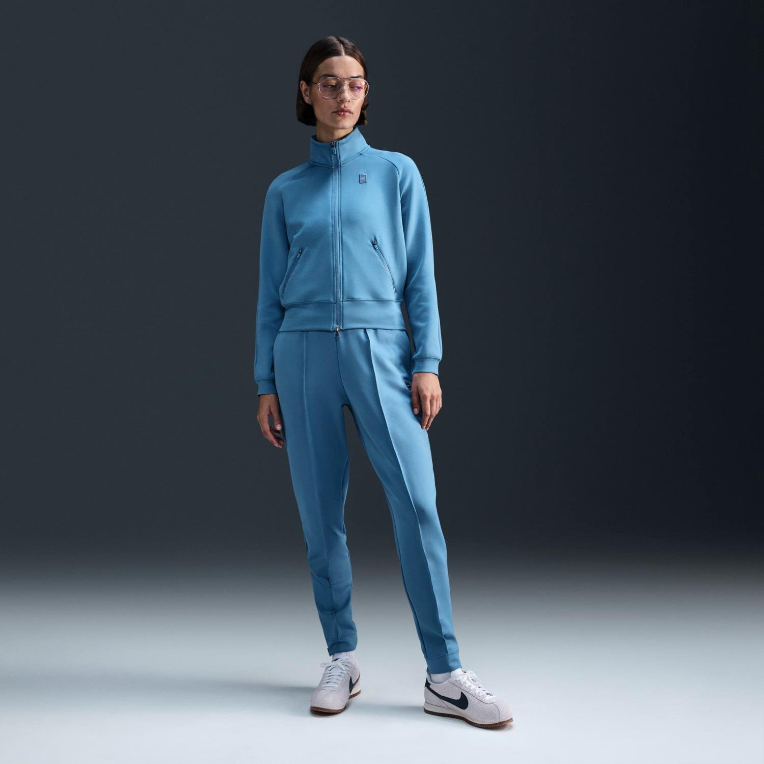 سویشرت تنیس زنانه نایک Nike Court Heritage Logo– سرمه ای روشن - تصویر 2
