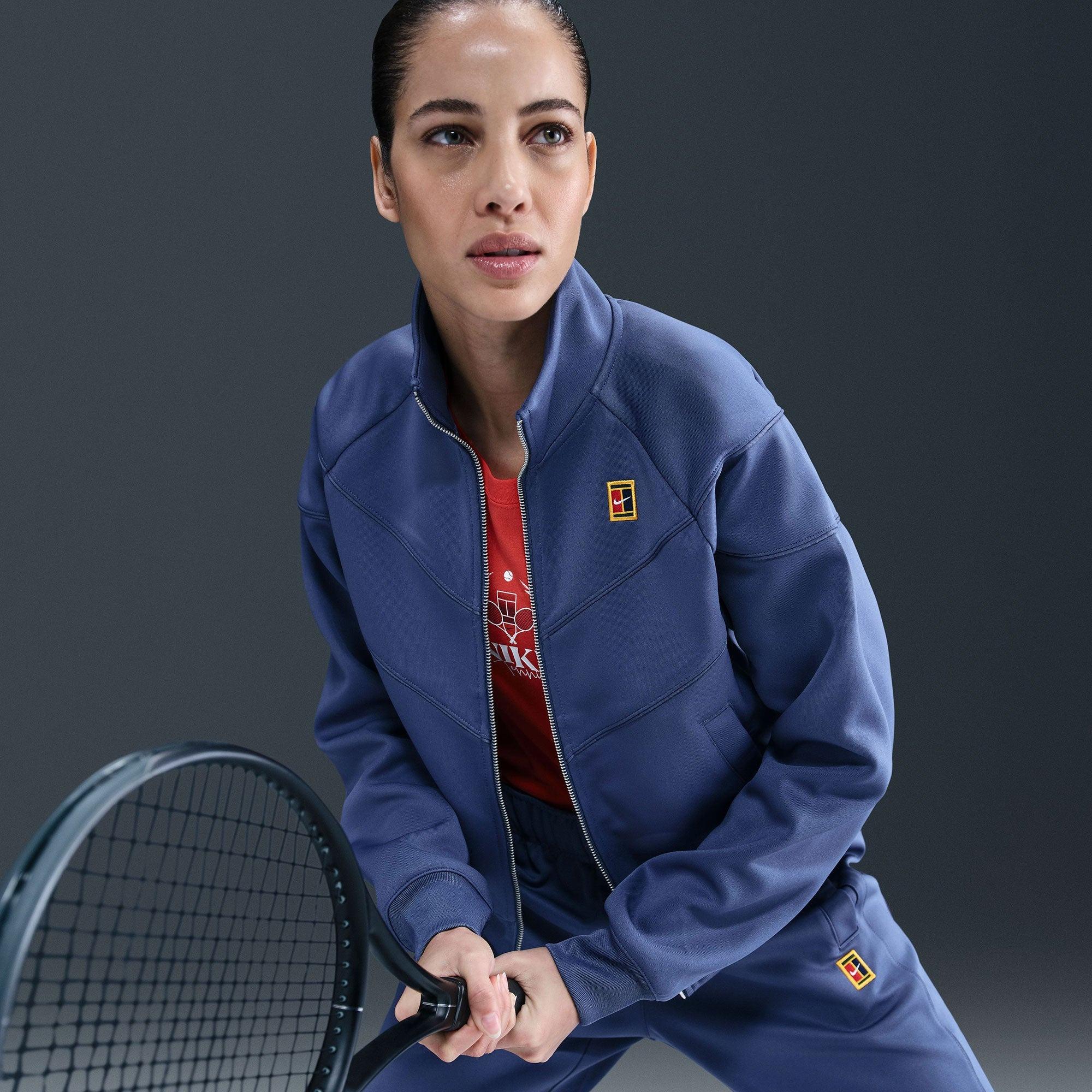 سویشرت تنیس زنانه نایک NikeCourt Fall Heritage – سرمه ای روشن - تصویر 4