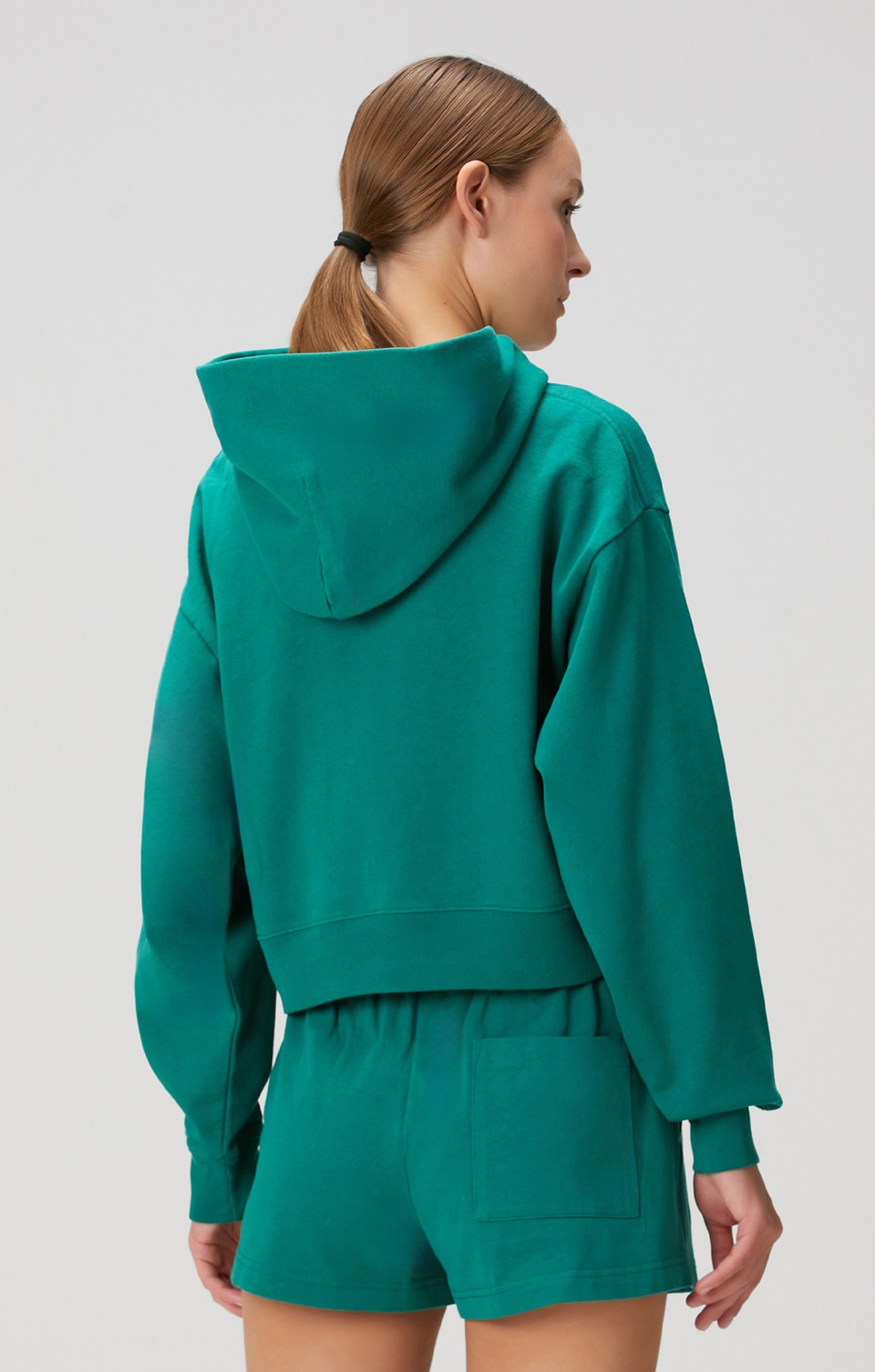 سویشرت تنیس زنانه نایک Crown Tenis Crop – سبز - Image 8
