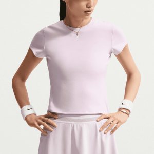 تیشرت تنیس زنانه نایک Nike Court Advantage Dri-FIT – یاسی روشن تیشرت تنیس زنانه نایک Nike Court Advantage Dri-FIT – یاسی روشن