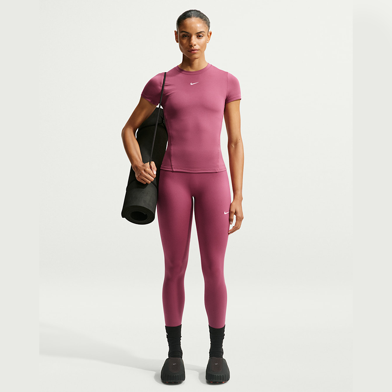 لگ ورزشی زنانه نایک Nike One – صورتی دودی لگ ورزشی زنانه نایک Nike One – صورتی دودی