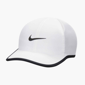 کلاه ورزشی بچگانه نایک Dri-FIT Club Featherlight – سفید کلاه ورزشی بچگانه نایک Dri-FIT Club Featherlight – سفید